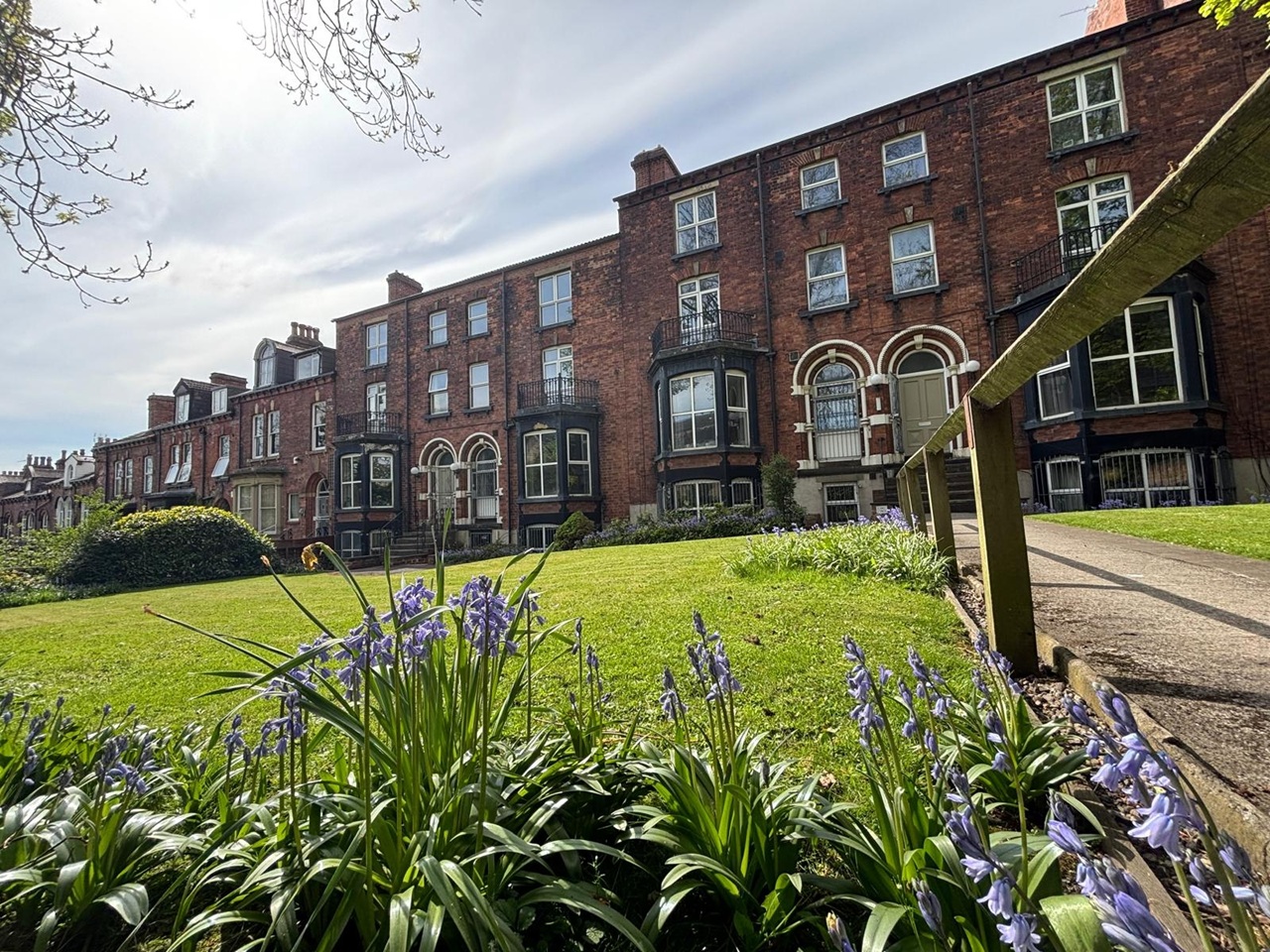 Leeds - 2 Bed Flat, Moorland Hall, LS3 - To Rent Now for £1,150.00 p/m