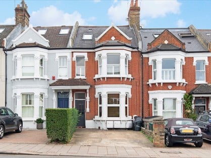 1 Bed Flat, Earlsfield Road, SW18