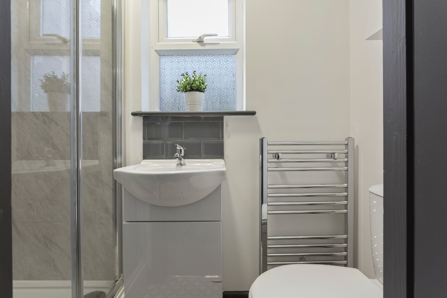 Additional image 2 of Room in a Shared House, Stonehill Road, DE23, N1 7GU