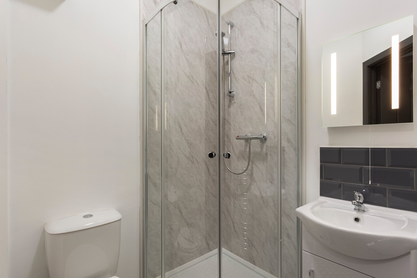 Additional image 5 of Room in a Shared House, Stonehill Road, DE23, N1 7GU