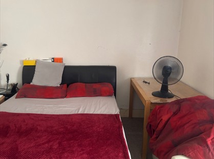 Room in a Shared House, House, SM6