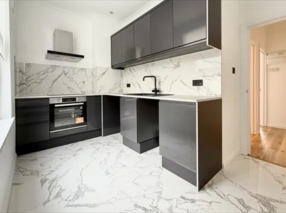 1 Bed Flat, Station Road, SE25