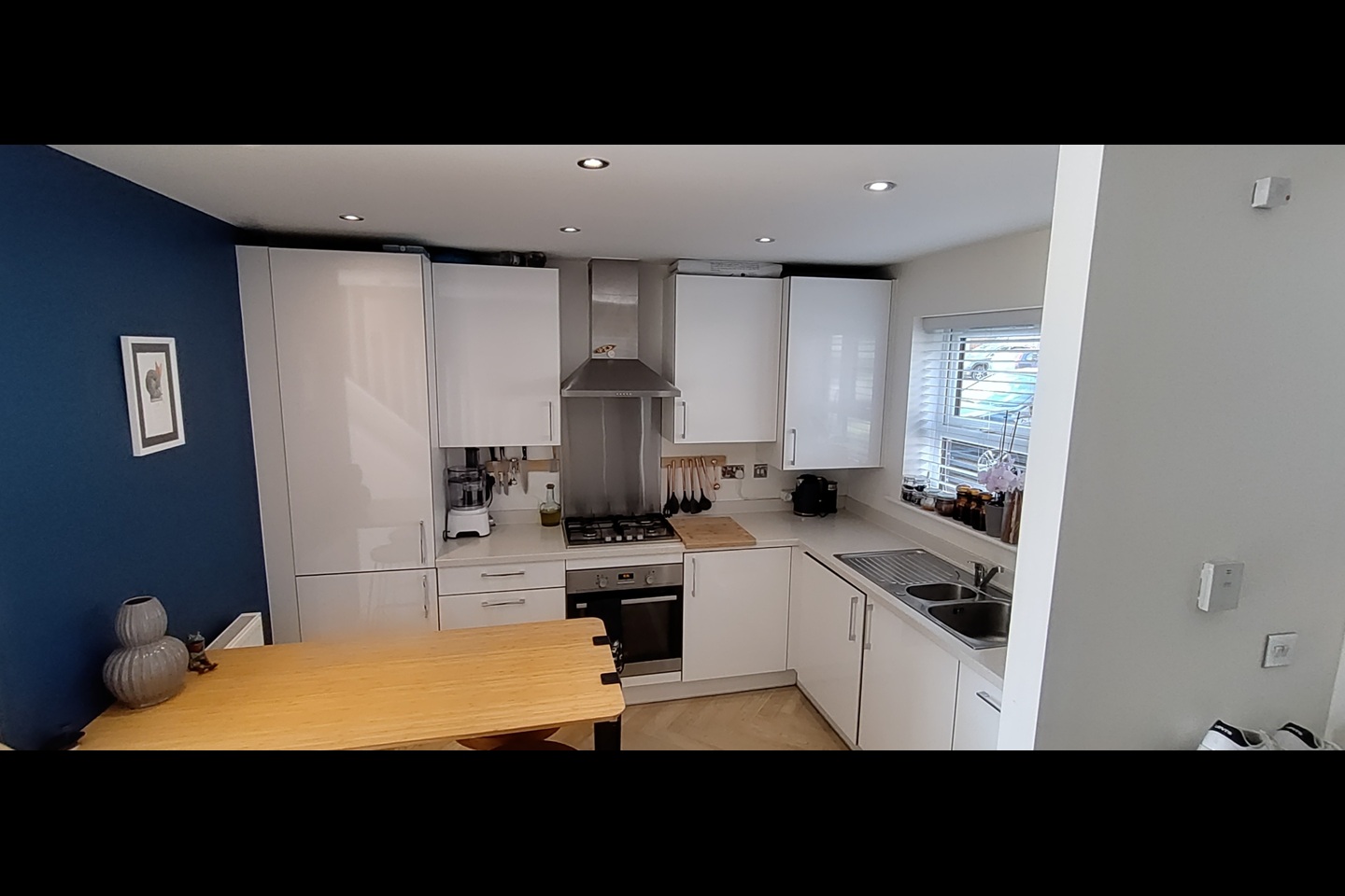 2 Bed Semi-Detached House, Bugle Close, M7 photo 3