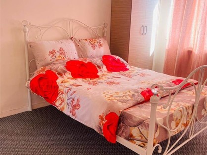 Room in a Shared Flat, Harts Lane, IG11