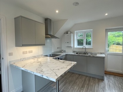 3 Bed Terraced House, Bircholt, TN33