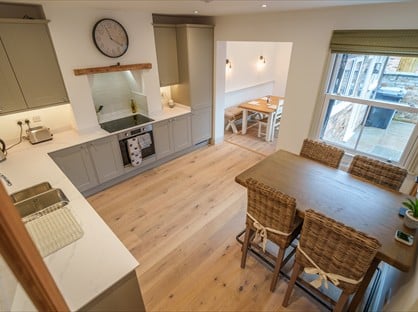 3 Bed Terraced House, Vine Street, PE9