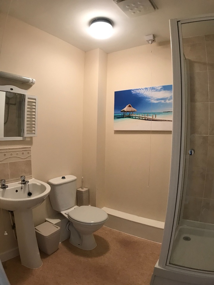 Room in a Shared House, Ashburnham Way, L3 photo 5