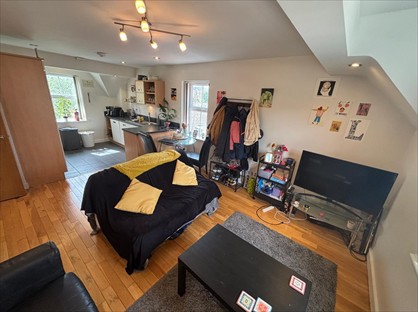 2 Bed Flat, The Junxion, LS5