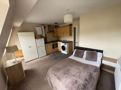Studio Flat, Kimberworth Road, S61
