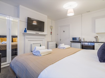 Studio Flat, North Road, SS0