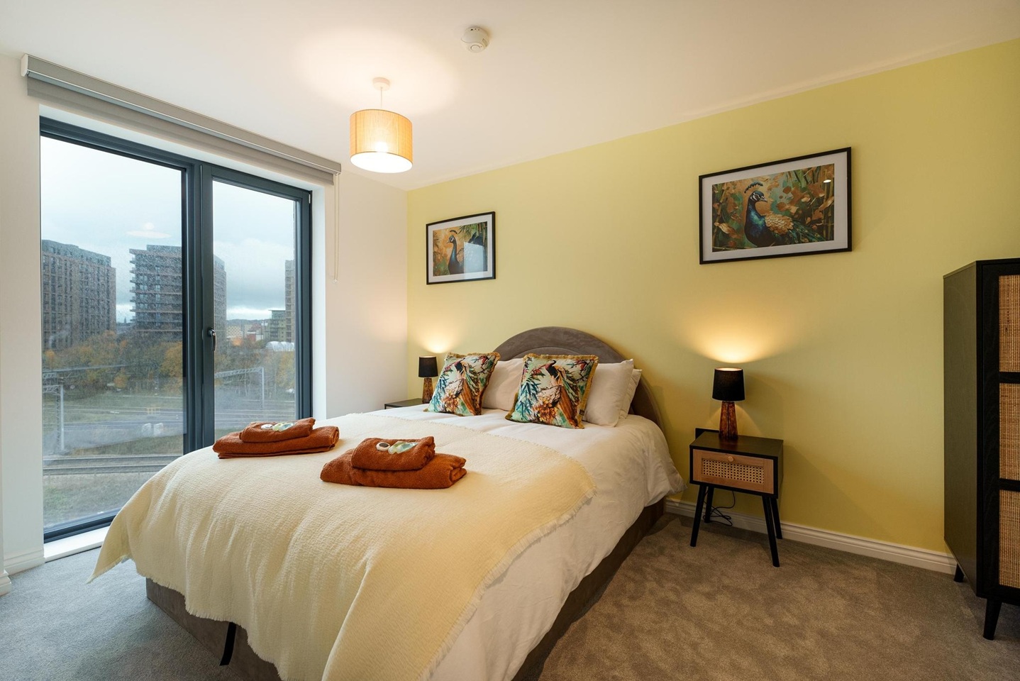 2 Bed Flat, Springwell Gardens, LS12 photo 4