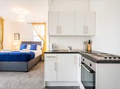 Studio Flat, North Road, SS0