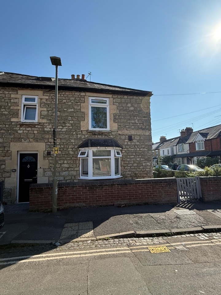2 Bed Terraced House, Howard Street, OX4