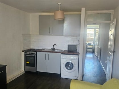 1 Bed Flat, Waterloo Walk, NE37
