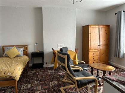 Bedsit, Regent Street, BS23