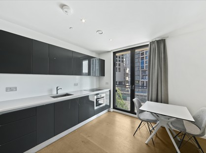 Studio Flat, St. Gabriel Walk, SE1