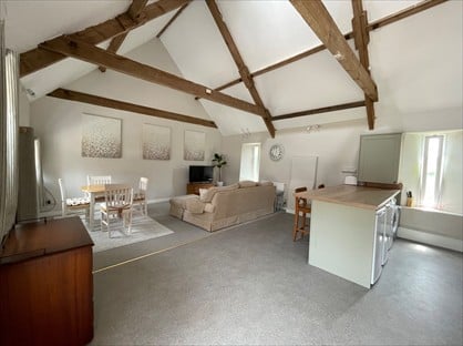 2 Bed Semi-Detached House, Gatcombe Court, BS48