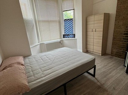 Studio Flat, Mazenod Avenue, NW6
