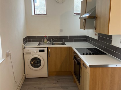 1 Bed Flat, Ty Naba, SA6