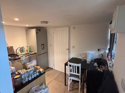 Studio Flat, Marmora Road, CB1