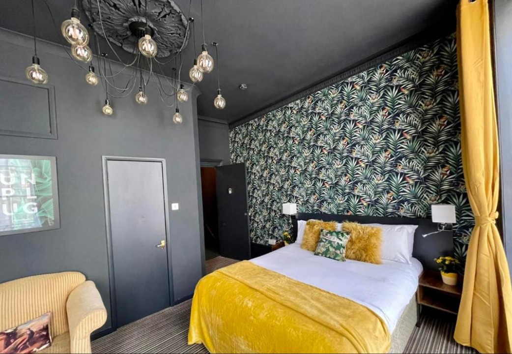 Additional image 2 of 1 Bed Flat, Hotel Rooms Ensuite, BN2, N1 7GU