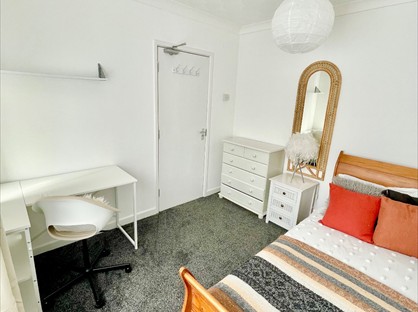Room in a Shared House, St. Andrews Road, SO14