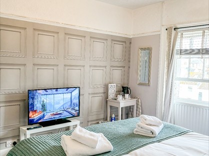 1 Bed Flat, Deluxe Hotel Rooms, BN3