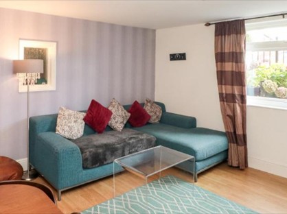 1 Bed Flat, Wellington Terrace, YO21