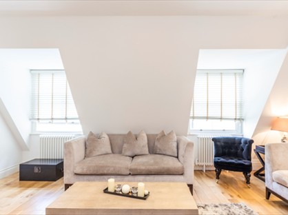 1 Bed Flat, Grosvenor Hill, W1K