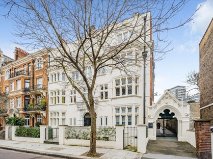 Room in a Shared House, Alexandra House, W2