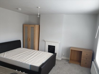 Studio Flat, London Road, HP8