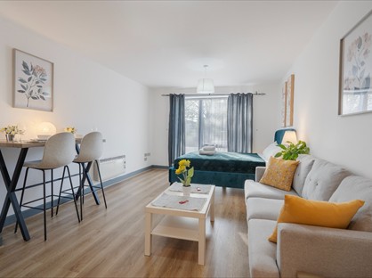 Studio Flat, Ryland Street, B16