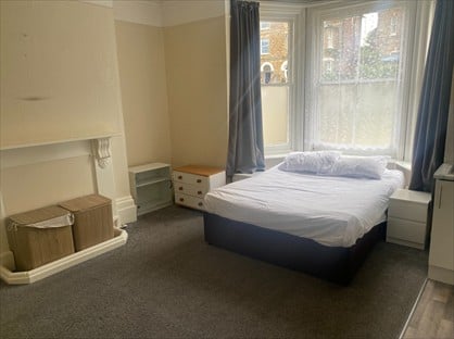 Room in a Shared House, Waterden Road, GU1