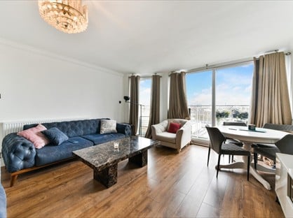 2 Bed Flat, Hillgate Street, W8