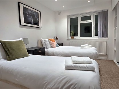 3 Bed Flat, Curzon House, W5