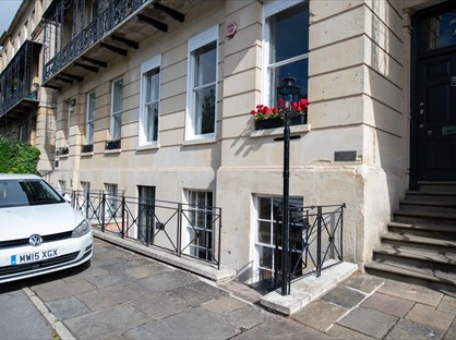 2 Bed Flat, Lansdown Place, GL50