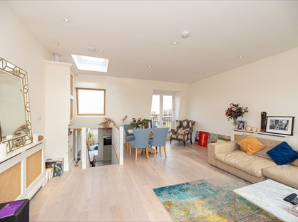 2 Bed Flat, Fulham Palace Road, SW6