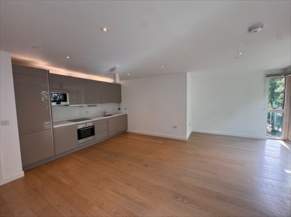 1 Bed Flat, Victory Place, SE17