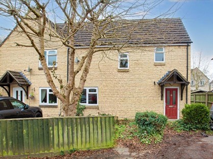 2 Bed Semi-Detached House, Croxford Gardens, OX5