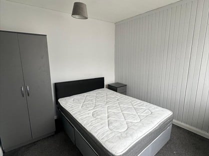 Room in a Shared House, Saint Christophers Close, SS8