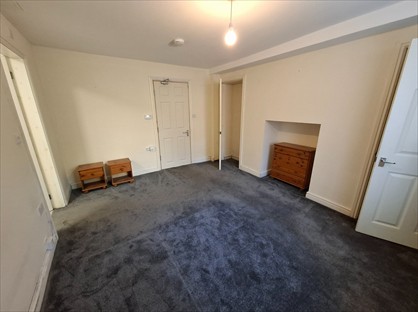 1 Bed Flat, Belle Vue Parade, YO11