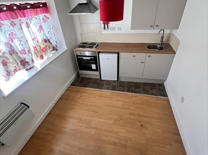 Studio Flat, Kendal Court, BN9