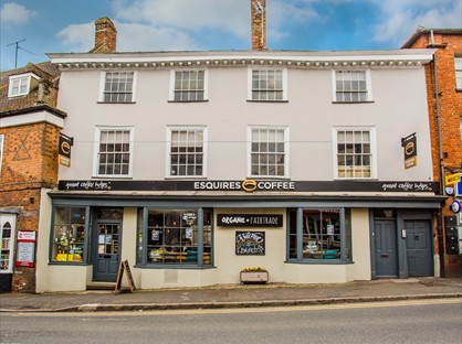 3 Bed Flat, West Street, MK18