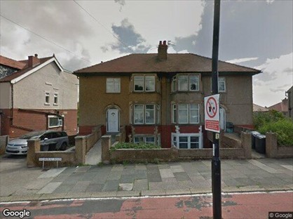 2 Bed Flat, Balmoral Road, LA4