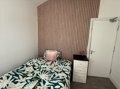 Room in a Shared House, Hull, HU6