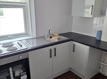 3 Bed Flat, Compton Road, WV3