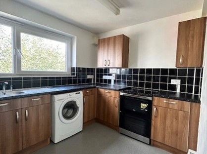 1 Bed Flat, Harts Lane, IG11