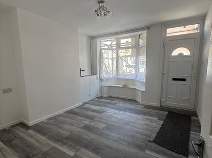 3 Bed Terraced House, Broxtowe Drive, NG18