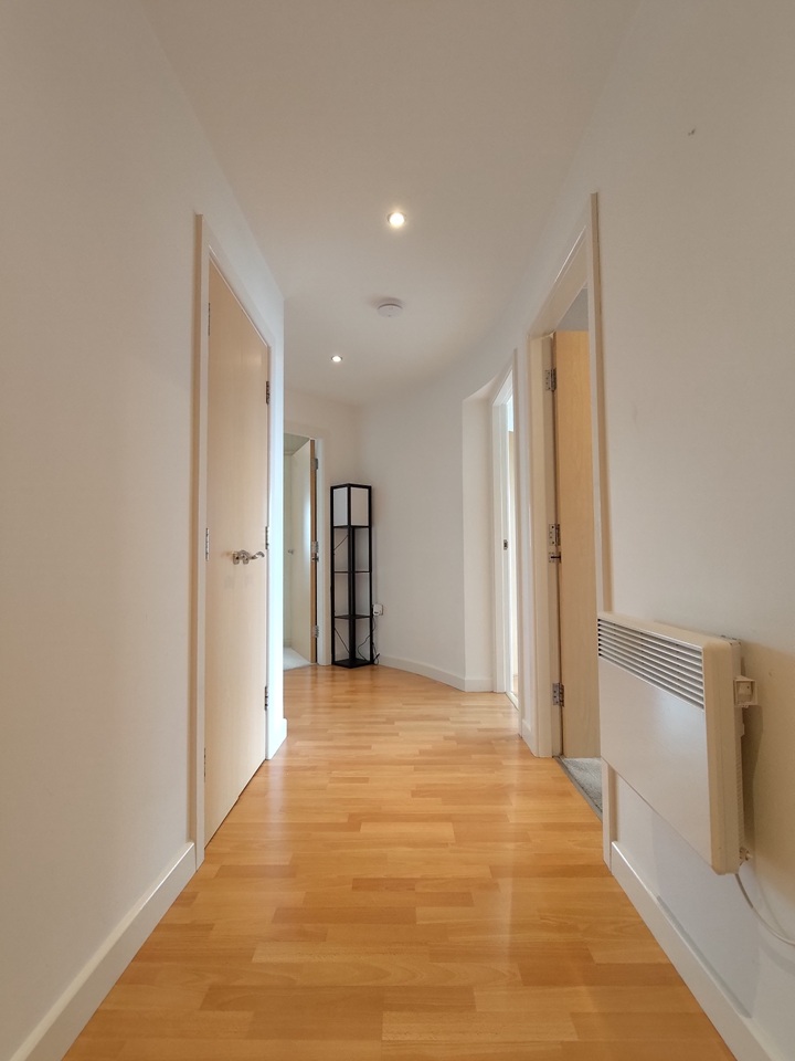 2 Bed Flat, Albion Street, LS2 photo 3
