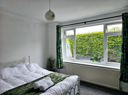 Room in a Shared House, West Bank Road, SK10